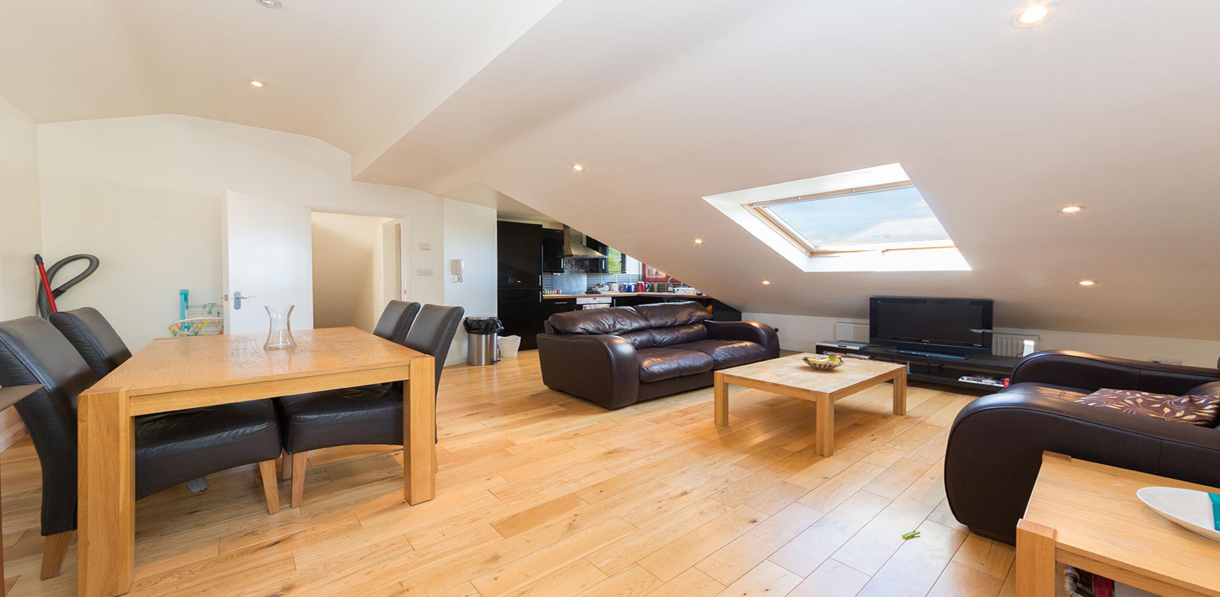 			FANTASTIC LOCATION , 3 Bedroom, 1 bath, 1 reception Apartment			 Iverson Road, WEST HAMPSTEAD NW6